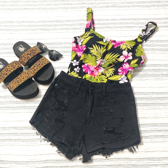 Vintage Catalina swim tank - Picture 2 of 3